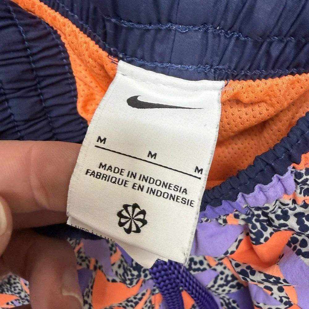 Nike‎ Swim Shorts lined mens size medium Purple / Orange geometric print
